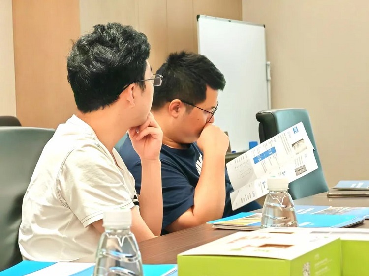 尤特森與深圳機(jī)械設(shè)計(jì)院交流會畫上完美句號 尤特森與深圳機(jī)械設(shè)計(jì)院交流會畫上完美句號