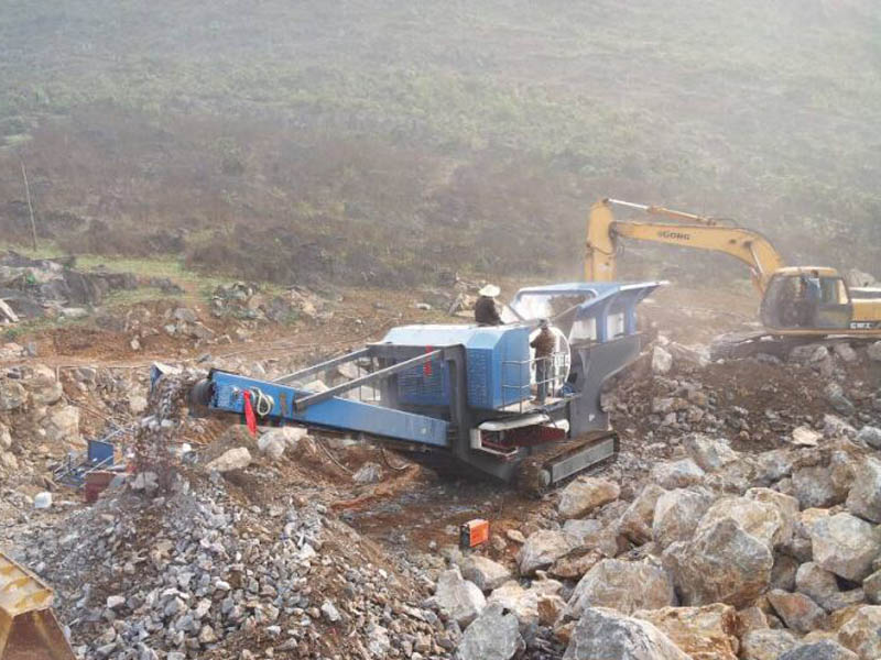 移動(dòng)式建筑垃圾破碎站 移動(dòng)式建筑垃圾破碎站